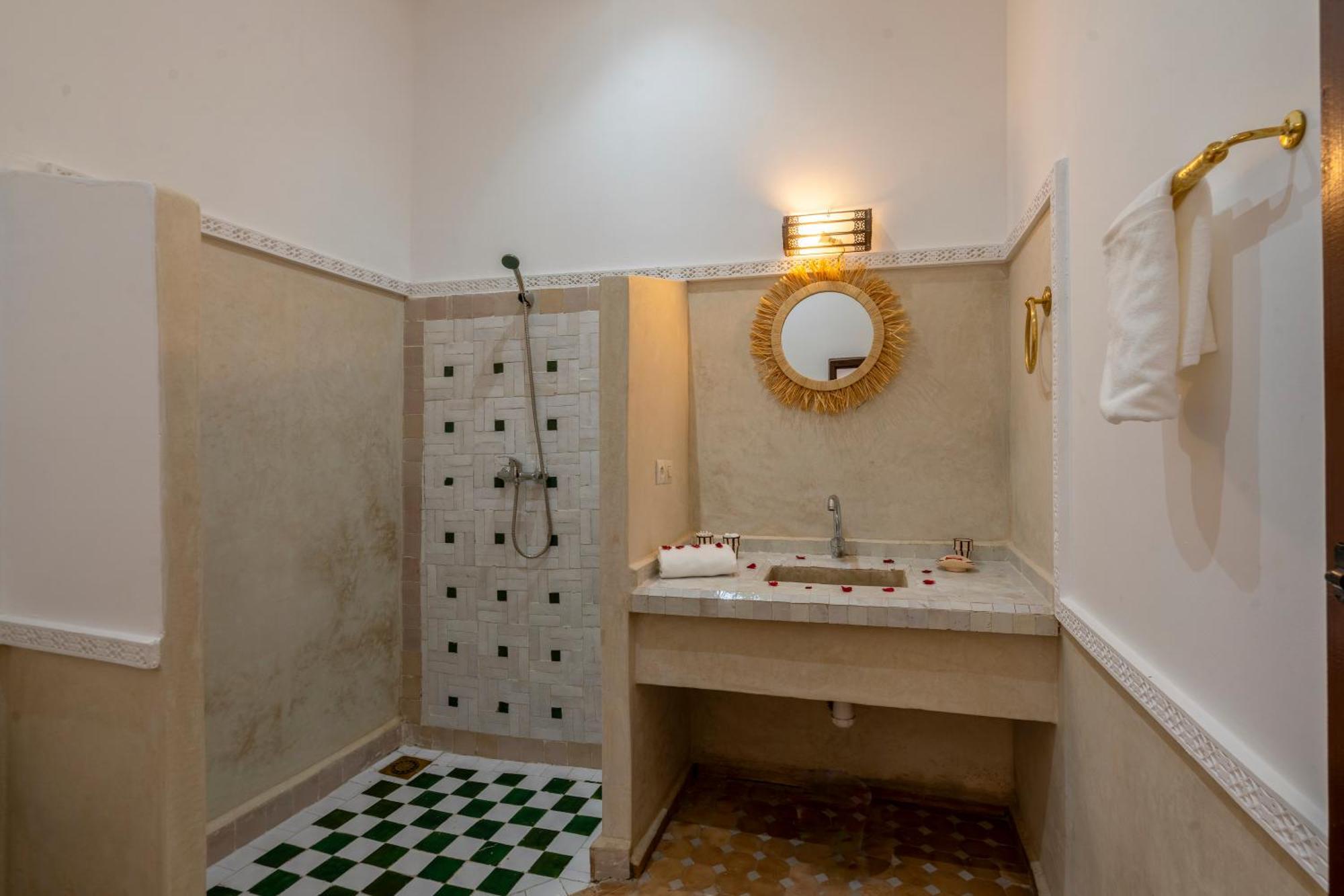 Riad Nuits D'Orient Boutique Hotel & Spa 马拉喀什 外观 照片